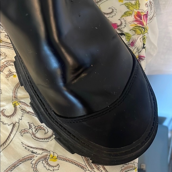 Black Chunky Chelsea Boots size 8 never worn - Picture 4 of 6